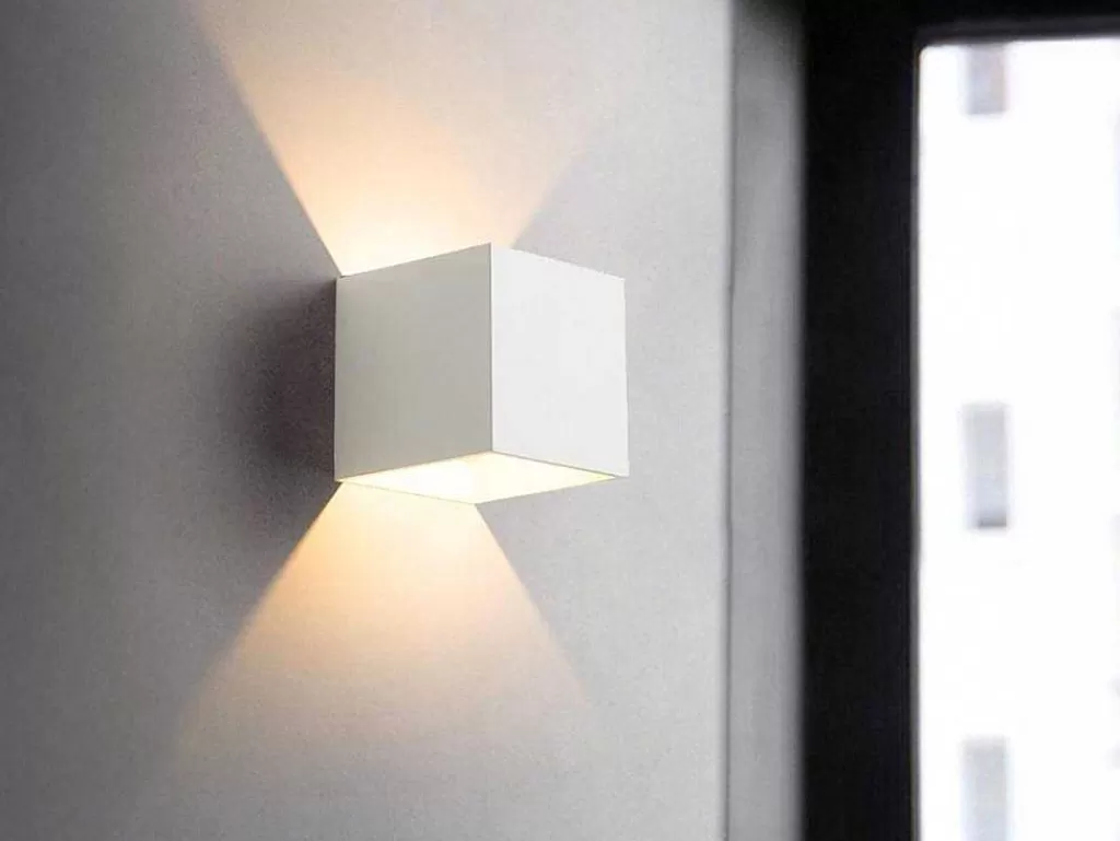 Candeeiro De Parede*OZAIA Aplique Led Aluminio D. 10 Cm X A. 10 Cm Branco - Paisley