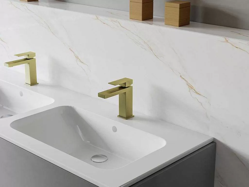 Torneira*Shower & Design Torneira Misturadora Mecanica Quadrada A15,7 Cm Dourado Acabamento Acetinado - Vipava